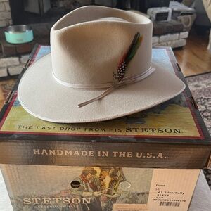 Stetson Dune Hat with Feather Accent